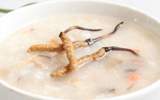 新鮮的冬蟲(chóng)夏草不能和什么一起吃？