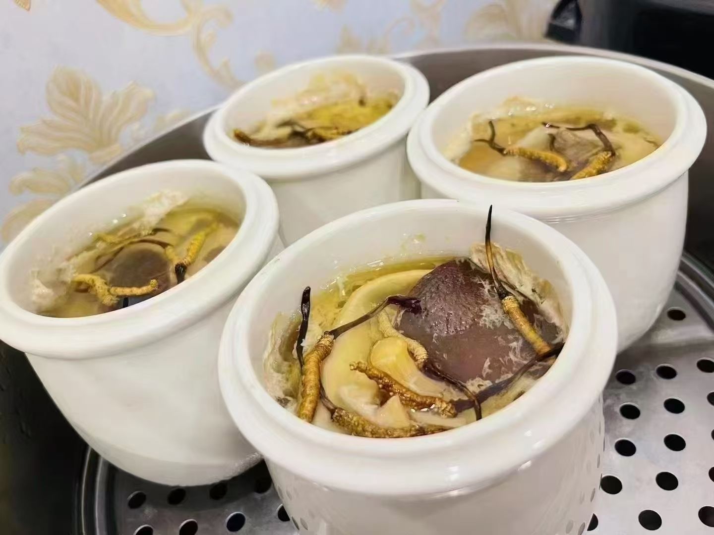 冬蟲夏草燉什么最好？5種黃金搭配讓滋補效果翻倍