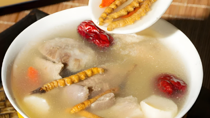 長期吃冬蟲夏草能長頭發(fā)嗎？科學(xué)解讀與實(shí)用建議