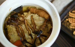 冬蟲夏草煲水喝，咱草原人就這么簡(jiǎn)單整，營養(yǎng)不浪費(fèi)